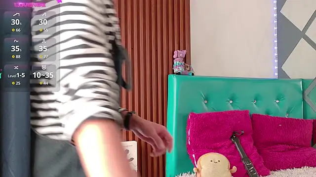 Snapshot of Chris_Bennett chatting on 15, 11, 2025 Chris Bennett online show from 15, 11, 2025