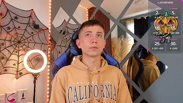 Snapshot of Chris_Bennett chatting on 11, 10, 2025 Chris Bennett online show from 11, 10, 2025