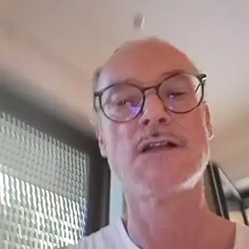 Snapshot of BerndisCam chatting on 24, 6, 2026 BerndisCam online show from 24, 6, 2026