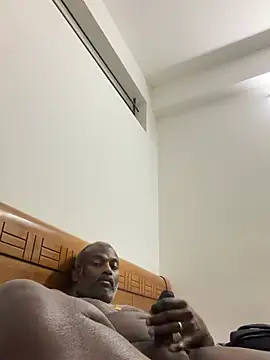 Snapshot of strongguyindia chatting on 19, 2, 2026 strongguyindia online show from 19, 2, 2026