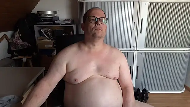 Snapshot of Mark50bw chatting on 16, 10, 2025 Mark50bw online show from 16, 10, 2025