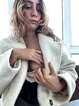 Snapshot of Puzdosia chatting on 22, 11, 2025 Puzdosia online show from 22, 11, 2025