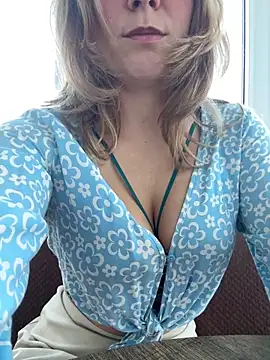 Snapshot of Puzdosia chatting on 26, 11, 2025 Puzdosia online show from 26, 11, 2025