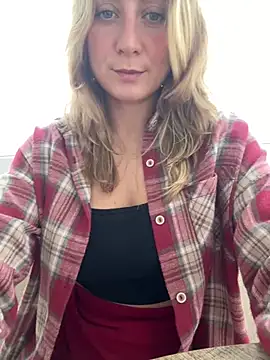 Snapshot of Puzdosia chatting on 20, 10, 2025 Puzdosia online show from 20, 10, 2025