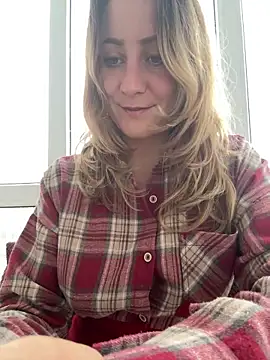 Snapshot of Puzdosia chatting on 13, 11, 2025 Puzdosia online show from 13, 11, 2025