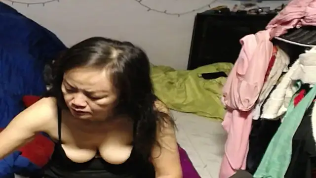 1CuteAndSexy69 online show from 18, 2, 2026