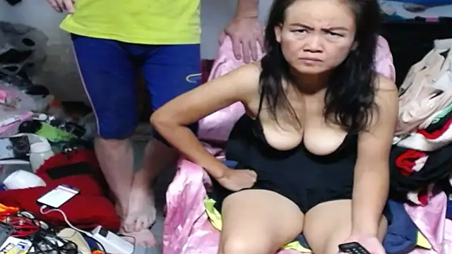 1CuteAndSexy69 online show from 10, 1, 2026