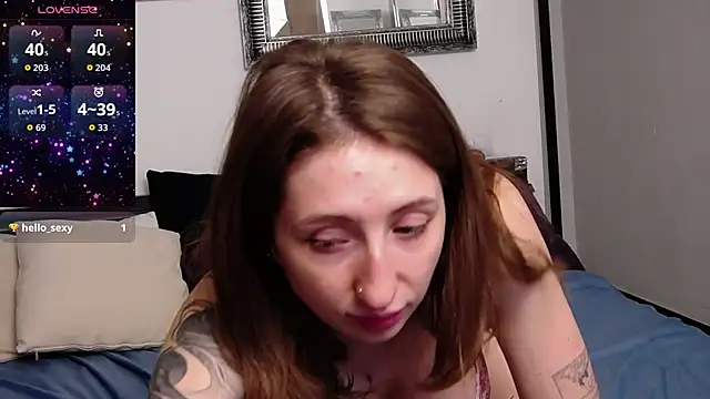 Ashley Ross  online show from 17, 10, 2025