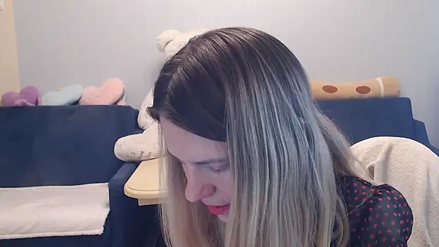 night is dark online show from 28, 11, 2025