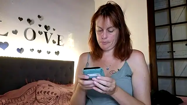 Snapshot of MissLilooo chatting on 17, 6, 2026 MissLilooo online show from 17, 6, 2026
