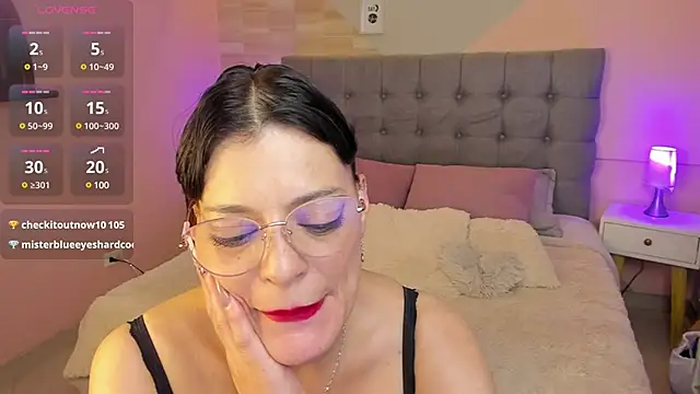  Abril W online show from 28, 2, 2025