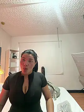 Snapshot of valerie_lya chatting on 15, 5, 2026 valerie lya online show from 15, 5, 2026