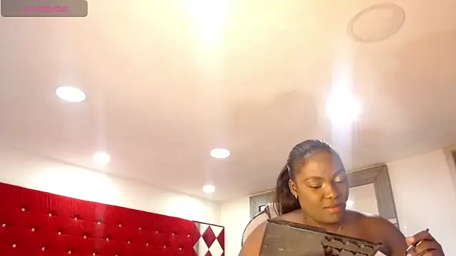 TamyJhonson online show from 31, 10, 2025