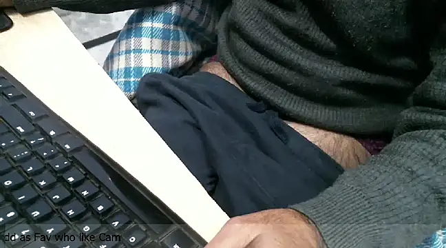 Snapshot of desioldguy chatting on 30, 12, 2024 desioldguy online show from 30, 12, 2024