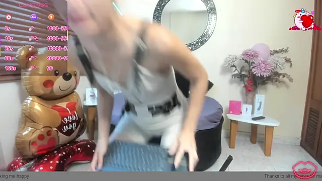 NicoleSantana online show from 9, 4, 2026