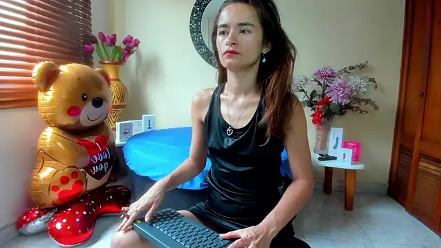 NicoleSantana online show from 28, 3, 2026