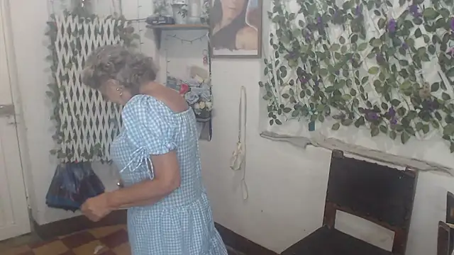 FunnyGrandma online show from 27, 11, 2025