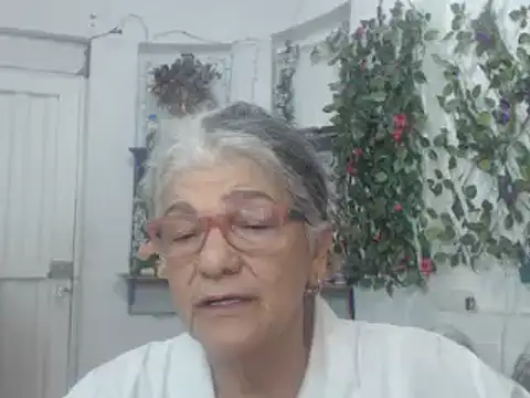 FunnyGrandma online show from 2, 2, 2025