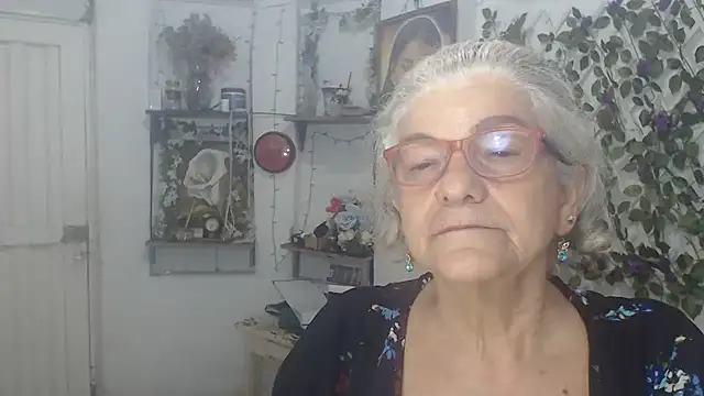 FunnyGrandma online show from 9, 2, 2026