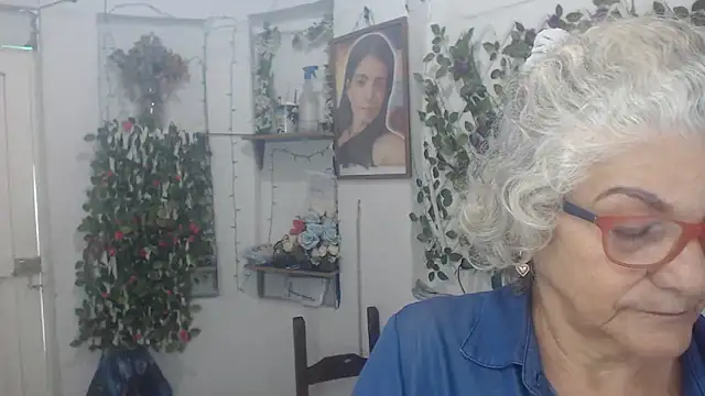 FunnyGrandma online show from 17, 11, 2025