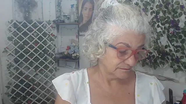 FunnyGrandma online show from 24, 11, 2025