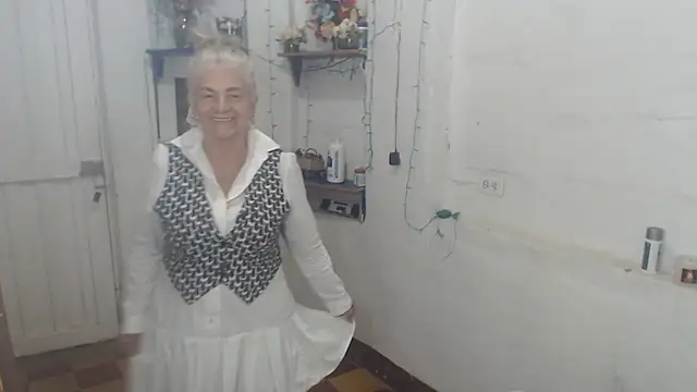 FunnyGrandma online show from 5, 8, 2026