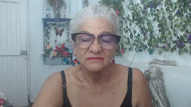 FunnyGrandma online show from 22, 12, 2024