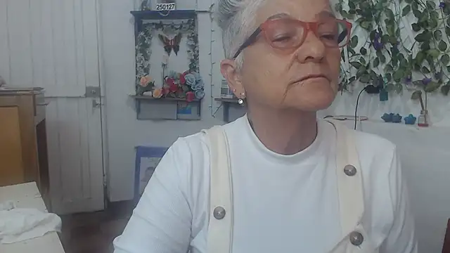 FunnyGrandma online show from 13, 2, 2025