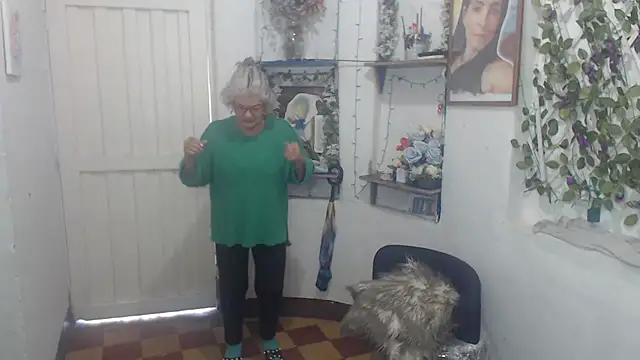 FunnyGrandma online show from 2, 10, 2025