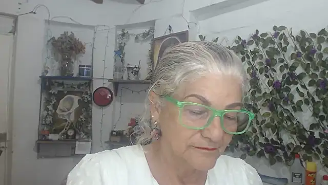 FunnyGrandma online show from 3, 4, 2026