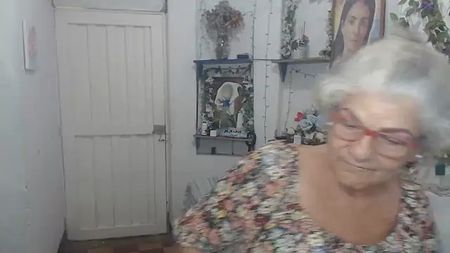 FunnyGrandma online show from 18, 9, 2025