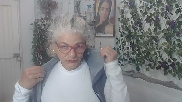 FunnyGrandma online show from 16, 11, 2025