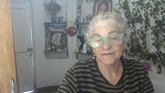 FunnyGrandma online show from 13, 7, 2026