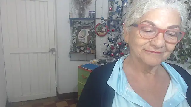 FunnyGrandma online show from 23, 12, 2025