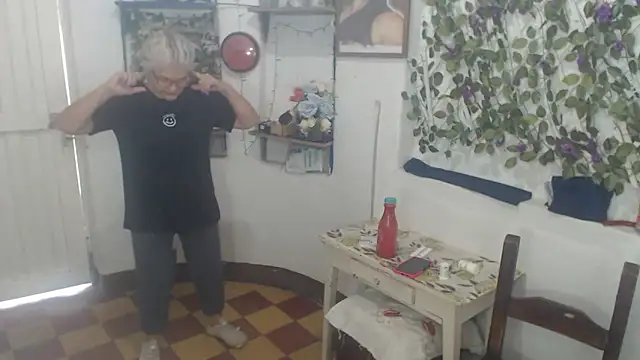 FunnyGrandma online show from 7, 2, 2026