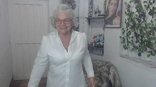 FunnyGrandma online show from 18, 10, 2025