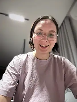 The Snowwhitee online show from 19, 4, 2026