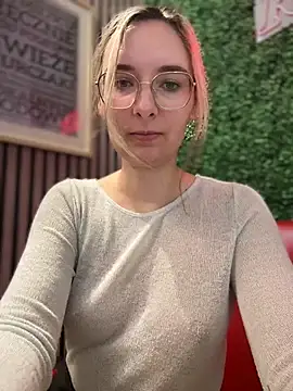 The Snowwhitee online show from 8, 2, 2025
