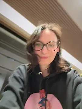 The Snowwhitee online show from 29, 3, 2026