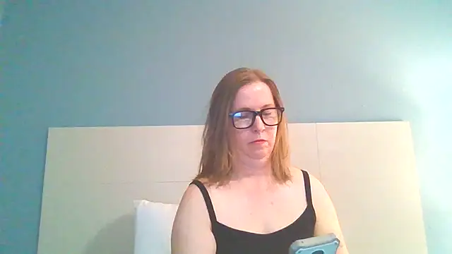 SweetandNaughty1 online show from 6, 3, 2025
