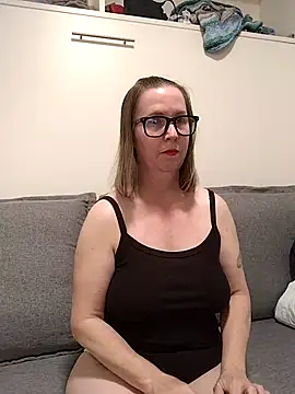 SweetandNaughty1 online show from 16, 3, 2026