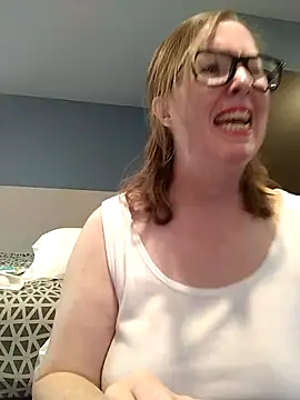 Snapshot of SweetandNaughty1 chatting on 15, 10, 2025 SweetandNaughty1 online show from 15, 10, 2025