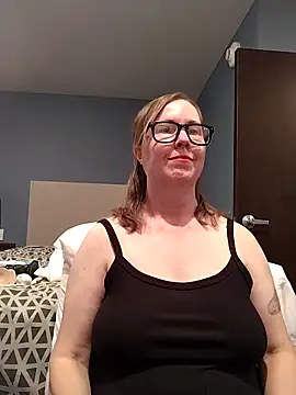 Snapshot of SweetandNaughty1 chatting on 19, 10, 2025 SweetandNaughty1 online show from 19, 10, 2025