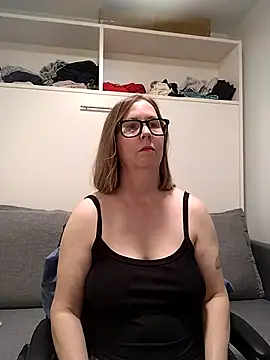 SweetandNaughty1 online show from 11, 6, 2026
