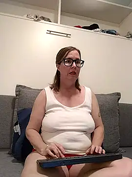 SweetandNaughty1 online show from 6, 5, 2026