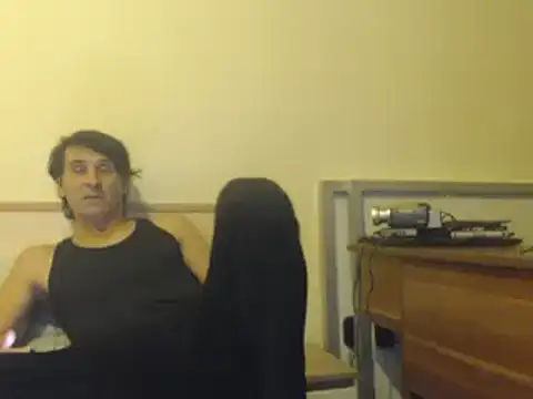 Snapshot of yvesstorm1 chatting on 26, 1, 2025 yvesstorm1 online show from 26, 1, 2025