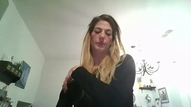 Snapshot of Rhodesxox chatting on 31, 10, 2025 Rhodesxox online show from 31, 10, 2025
