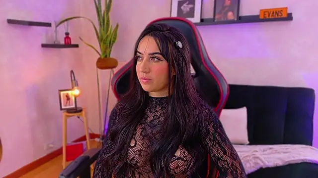 EmmyEvans1 online show from 18, 2, 2026