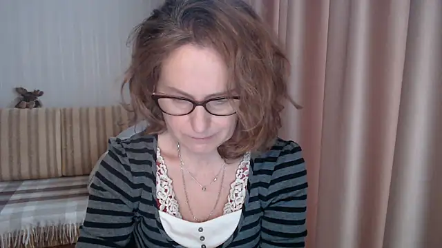 lauraoven online show from 14, 2, 2025