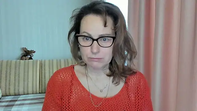lauraoven online show from 3, 3, 2025